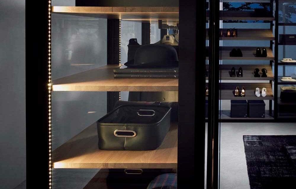 19 Detalle iluminacio n interior  1000x640 - Armarios de dise&ntilde;o