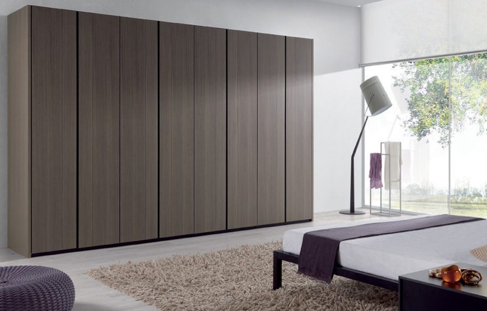 3.1.7 Armario con puertas batientes de madera con estructura de aluminio lacado negro 1000x640 - Armarios de dise&ntilde;o