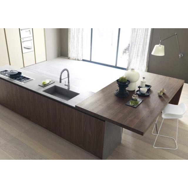 Barra en madera 1 640x640 - Mesas y barras de cocina modernas