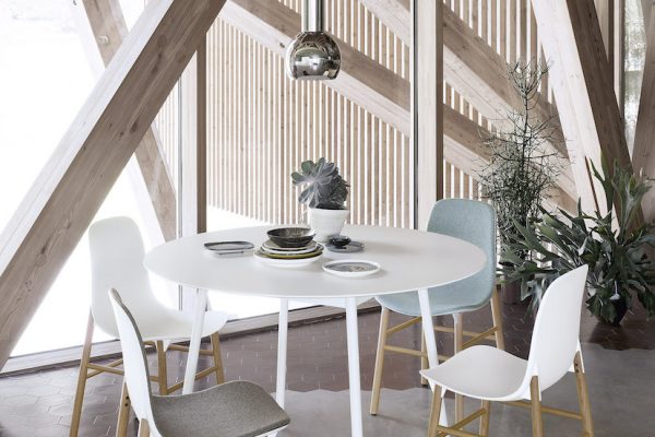Sillas Sharky tapizadas de Kristalia 600x400 - Sillas de dise&ntilde;o