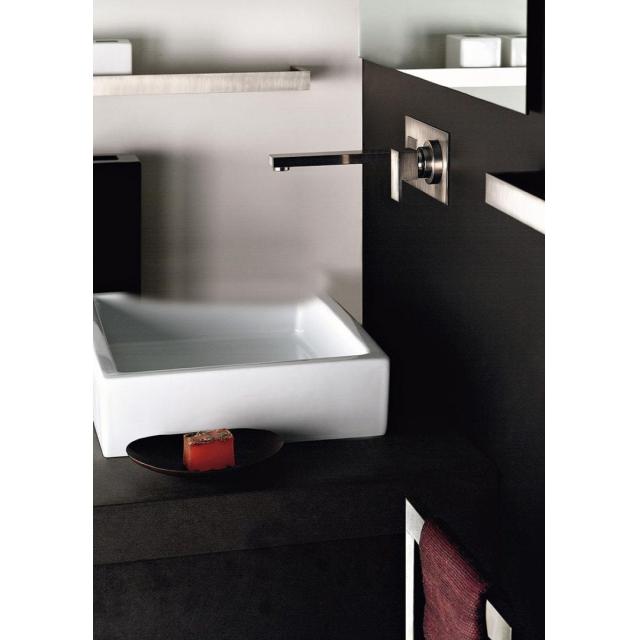 grifo de pared serie rettangolo iconno 640x640 - GRIFER&Iacute;A