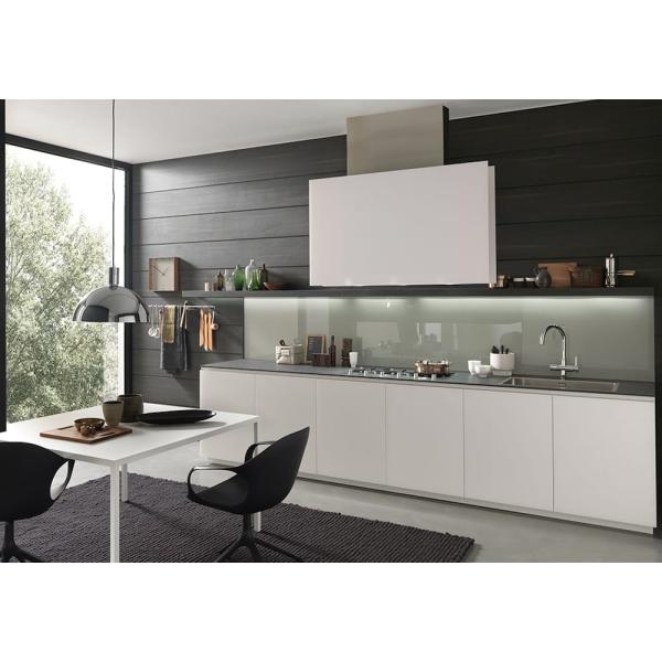 1.1.39 Cocina Light en laca 600x340 - MODULNOVA MH6