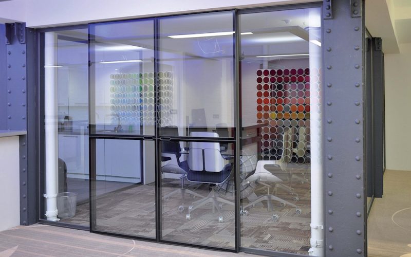 LUCONI AboutUs 2013 100 800x500 - Mobiliario de oficina modernos