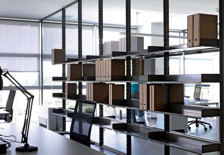 LUCONI AboutUs 2013 26 725x500 - Mobiliario de oficina modernos