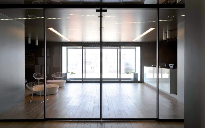 LUCONI AboutUs 2013 54 800x500 - Mobiliario de oficina modernos