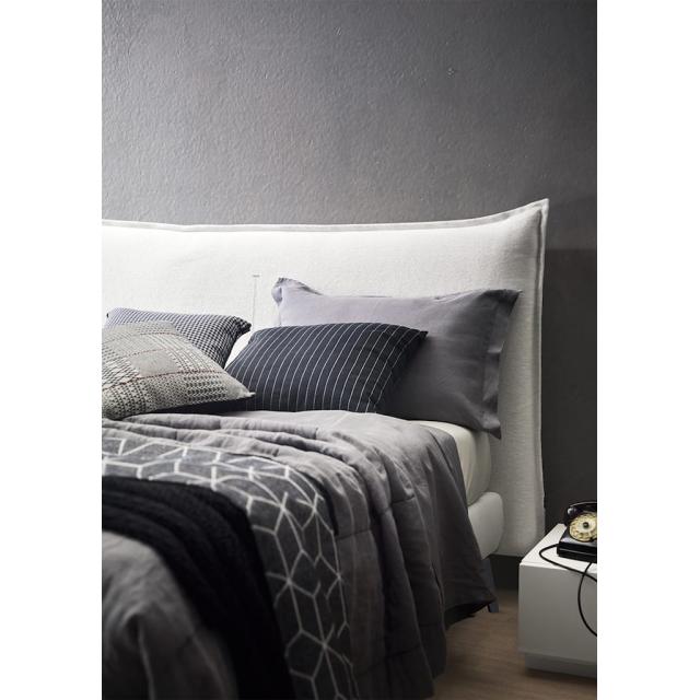 cama francis 4 640x640 - Camas de dise&ntilde;o