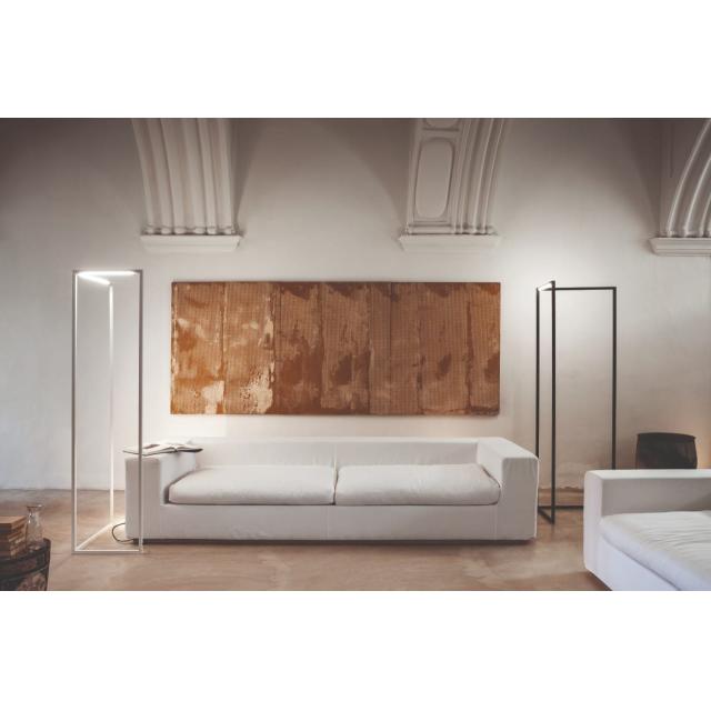 Nemo Lighting MATERIAspigolo floor 3xled white 2xled black 640x640 - Sistemas de iluminaci&oacute;n decorativa