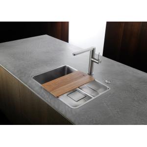kwc113300i 1 300x300 - Grifer&iacute;a moderna para cocina