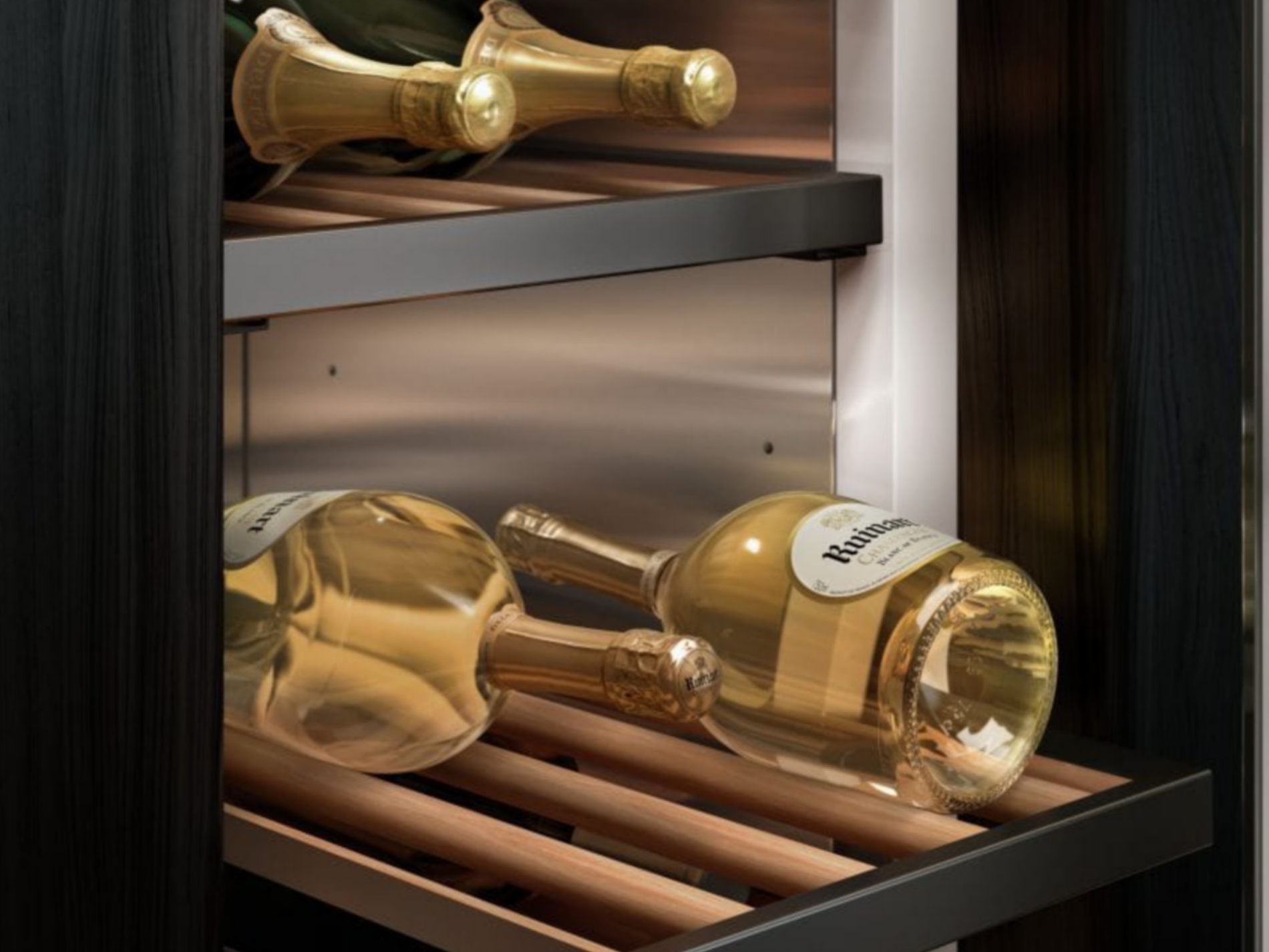 okMCIM02490081 Vario400 Cooling Detailshot 006 300dpi - GAGGENAU Serie 400 Vario Vinoteca con puerta de cristal RW46636